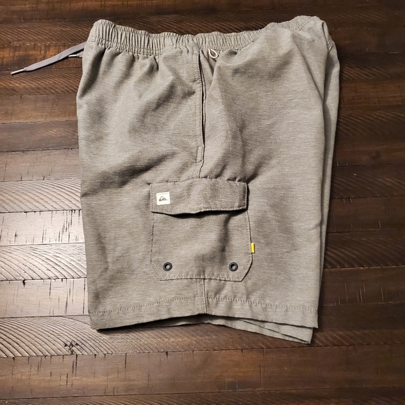 Quiksilver Other - Quicksilver Waterman Hybrid Cargo Short